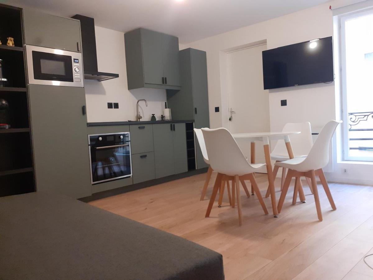 Saint-Germain-En-Laye: Grand Studio En Centre Ville A 2 Minutes Du Rer 외부 사진