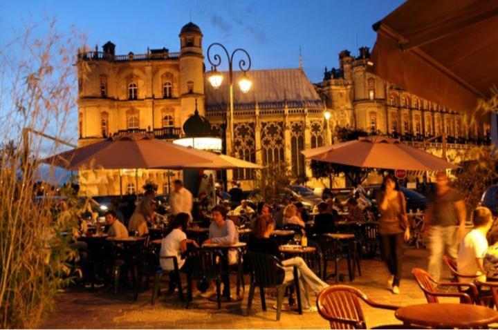 Saint-Germain-En-Laye: Grand Studio En Centre Ville A 2 Minutes Du Rer 외부 사진